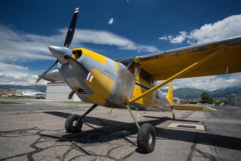 Repaired Cessna 185 Skywagon - Tailwheel part 3