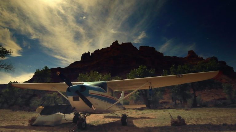 Cessna 182 Skylane on the Mexican Mountain Airstrip - When It Was Over, I Became a Pilot