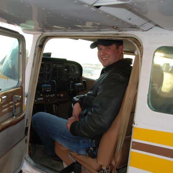 A private pilot sitting in the cockpit of a Cessna 172 - Learning to Fly With the Slovenly Pig